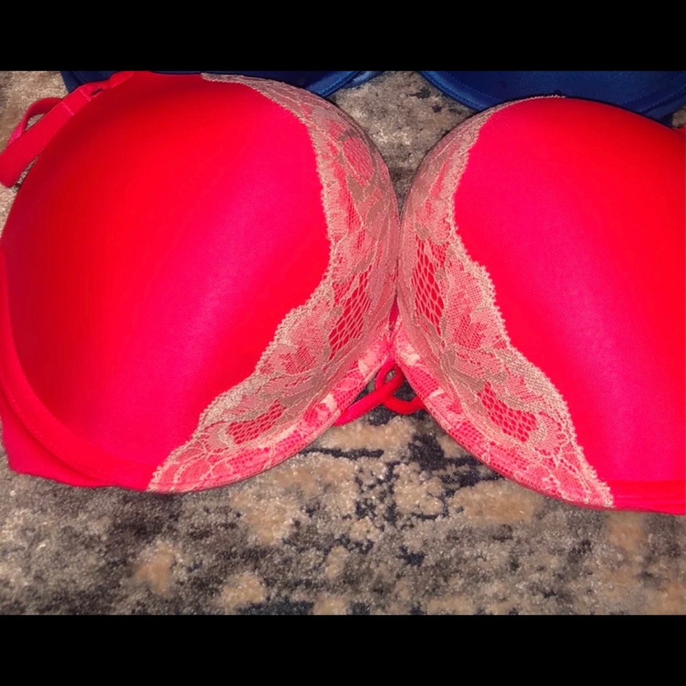 🛑SOLD 🛑Victoria Secret Bombshell Bra